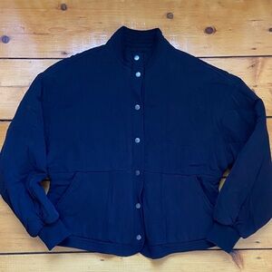 BLANK NYC Women's Black Quilted Drop Shoulder Bomber Jacket Size Medium